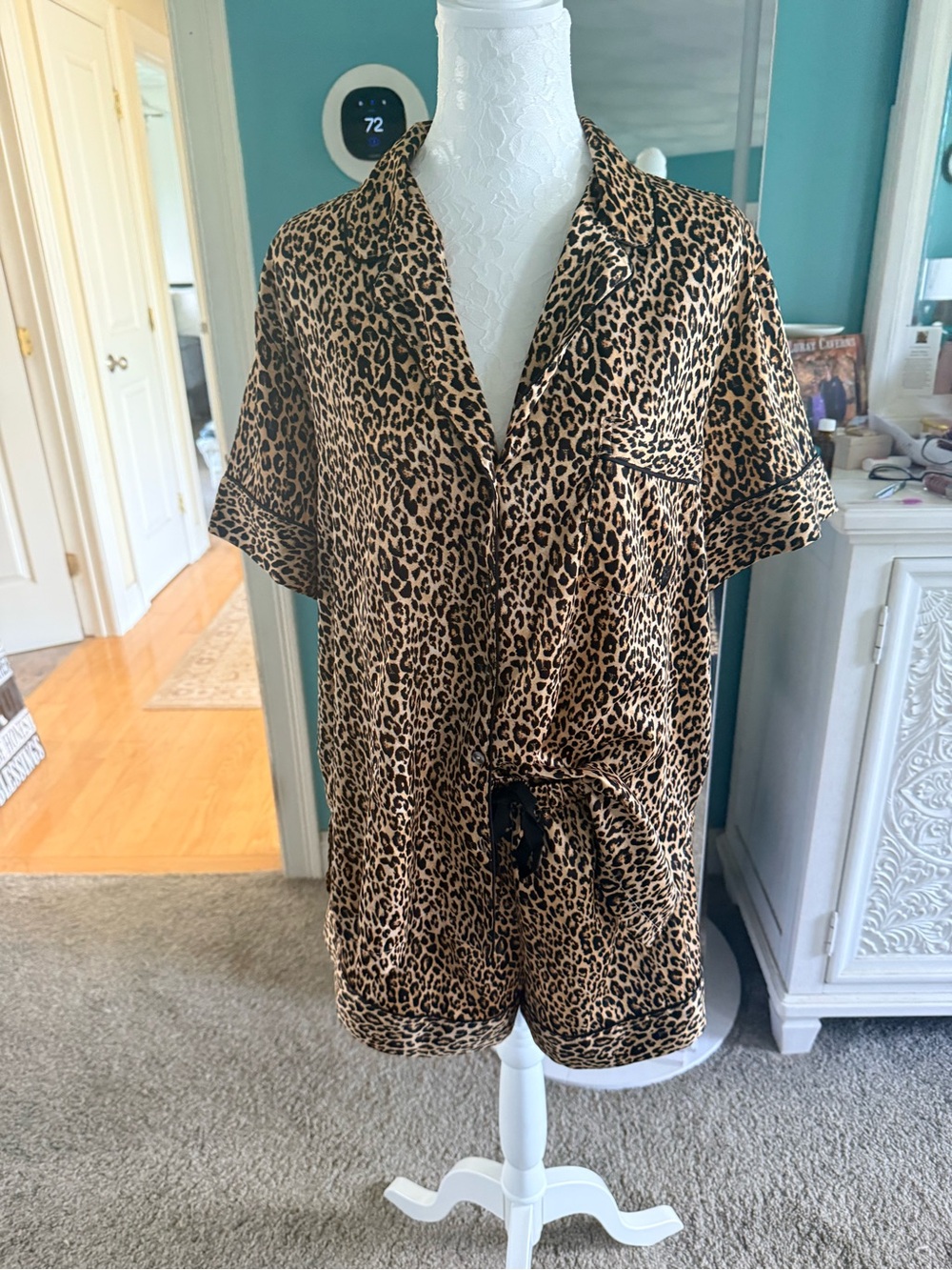 Victoria’s Secret Leopard Print Pajama Set Short Sleeve Shorts Large